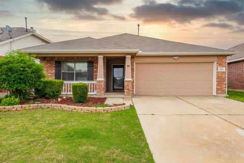 801 Kentucky Derby Ln, Fort Worth, TX 76179
