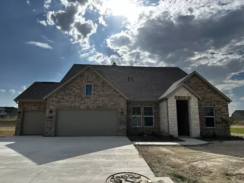 177 Spanish Moss Trl, Rhome, TX 76078
