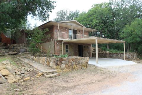 6923 Emerald Dr, Brownwood, TX 76801