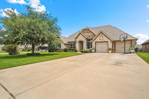 3513 Abes Landing Dr, Granbury, TX 76049