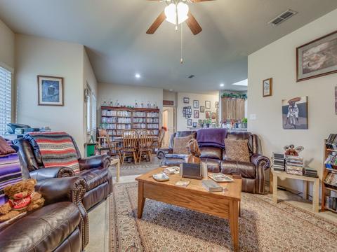 4500 Hidden Meadows Trl, Argyle, TX 76226 photo 9