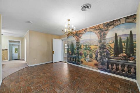 207 Cullins St, Bangs, TX 76823 photo 9
