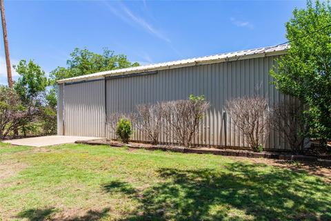 207 Cullins St, Bangs, TX 76823 photo 22