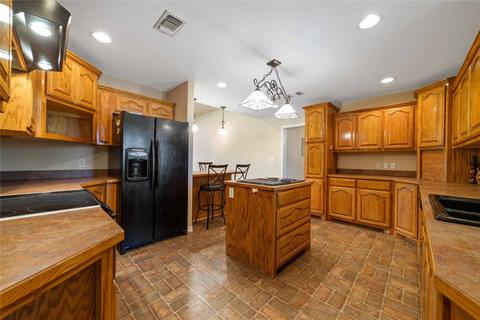 207 Cullins St, Bangs, TX 76823 photo 6