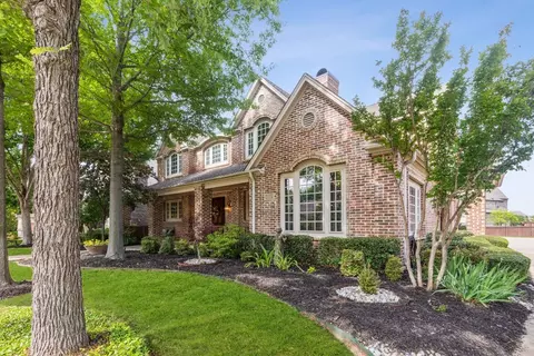 6712 Whittier Ln, Colleyville, TX 76034