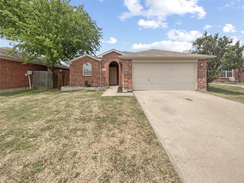 1055 Port Isabel Dr, Little Elm, TX 75068