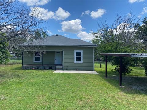 1298 Trent St, Goldthwaite, TX 76844