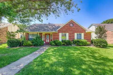 1802 Uvalde St, Mesquite, TX 75150