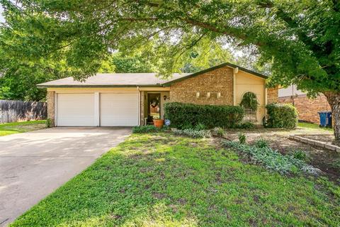612 NW Ann Lois Ln, Burleson, TX 76028