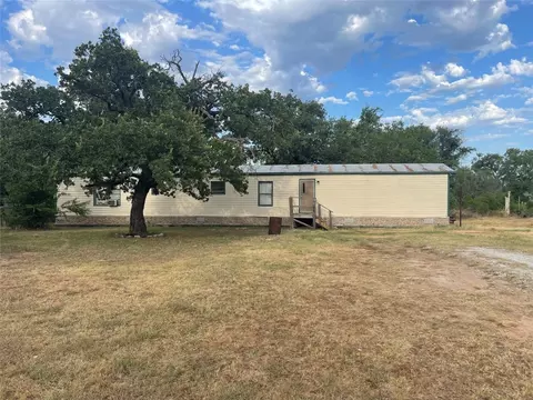 4632 Chisholm Trl, Weatherford, TX 76087