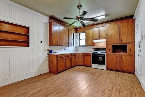 539 E Gandy St, Denison, TX 75021 photo 10
