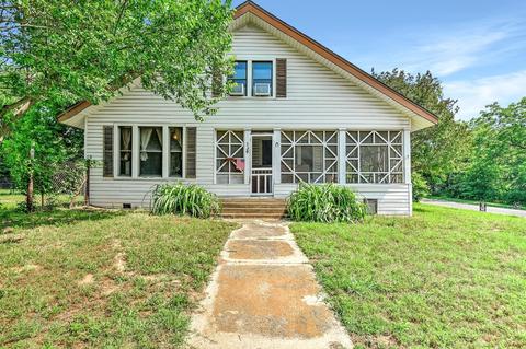 539 E Gandy St, Denison, TX 75021