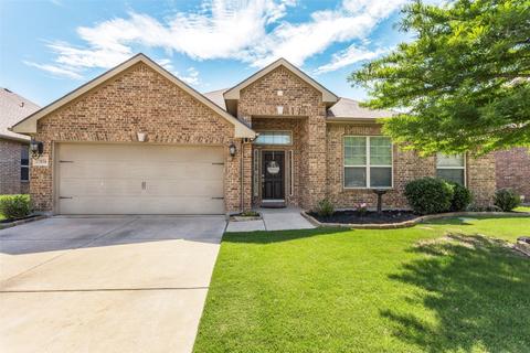 12836 Homestretch Dr, Fort Worth, TX 76244