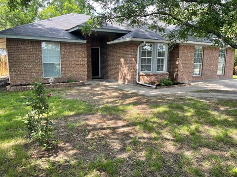 106 January Ln, Ponder, TX 76259