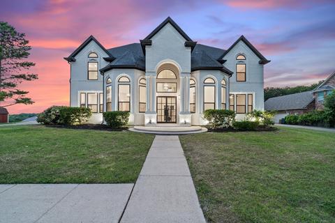429 Rolling Oaks Rdg, Cedar Hill, TX 75104