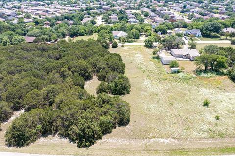 2 S Loop Dr, Cedar Hill, TX 75104