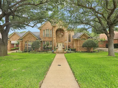 5231 Whispering Oaks Dr, Dallas, TX 75236