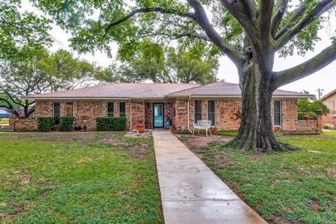 229 Lamesa Dr, Highland Village, TX 75077
