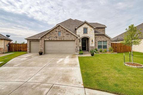 1705 Trinity St, Burleson, TX 76028