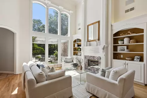807 Dominion Dr, Southlake, TX 76092