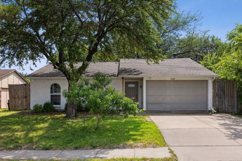 5620 Maple Ln, Rowlett, TX 75089