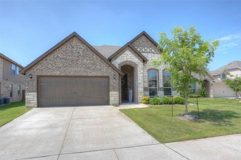 11817 Dixon Dr, Fort Worth, TX 76108