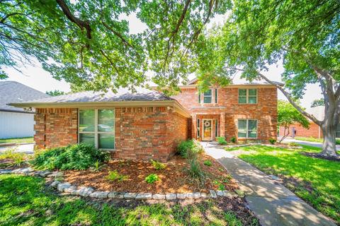7325 Red Oak St, North Richland Hills, TX 76182