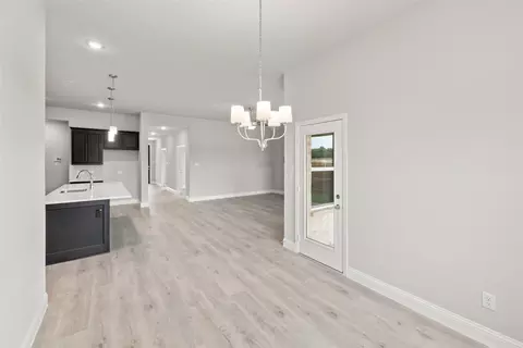 817 Stone Eagle, Azle, TX 76020 photo 10