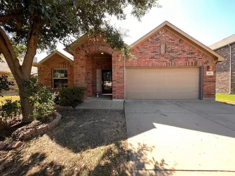 628 Handle Dr, Crowley, TX 76036