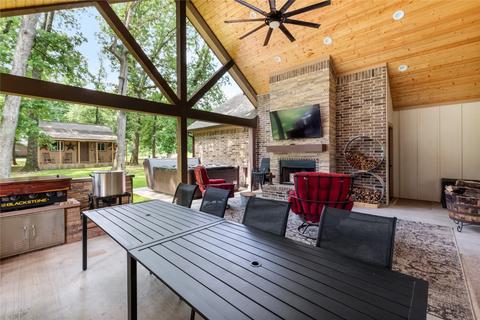 206 Oakwood Dr, Trinidad, TX 75163