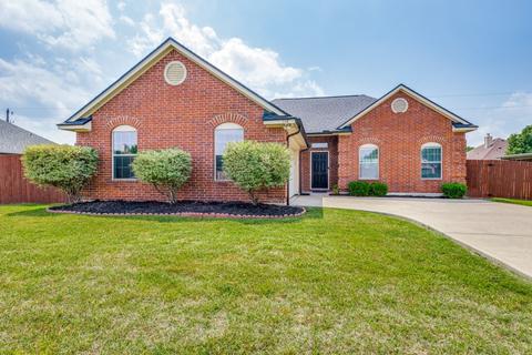 116 Price Cir, Hackberry, TX 75036