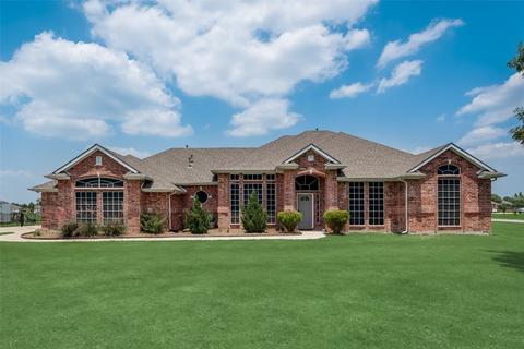 450 Meadow View Dr, Lavon, TX 75166