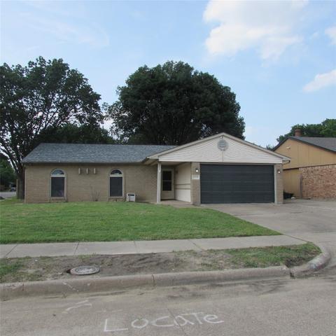 1134 Coffeyville Trl, Grand Prairie, TX 75052