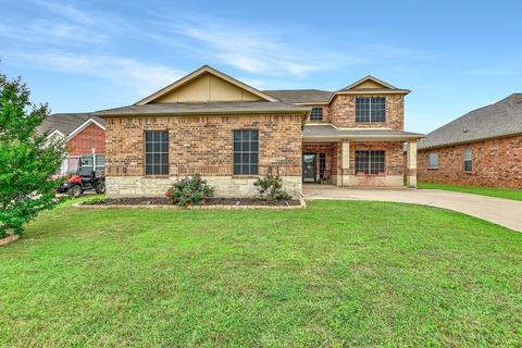 107 Ashlyn Ct, Whitesboro, TX 76273