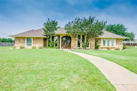 405 Spring Creek Dr, Waxahachie, TX 75165