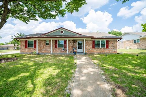 153 Cloudcrest Dr, Desoto, TX 75115