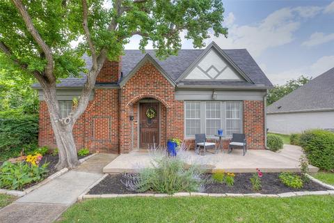 2229 Stanley Ave, Fort Worth, TX 76110