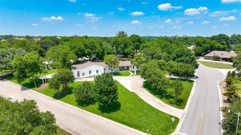 3516 Clayton Rd E, Fort Worth, TX 76116
