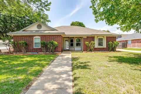 1126 Vaden Ave, Burleson, TX 76028