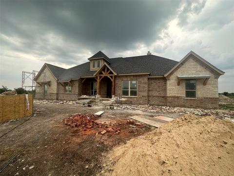 208 Santa Lena Ct, Decatur, TX 76234