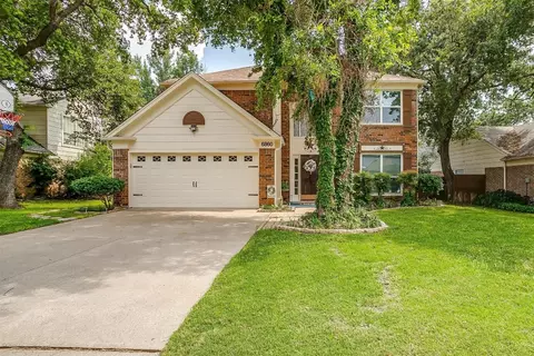 6860 Moss Ln, North Richland Hills, TX 76182