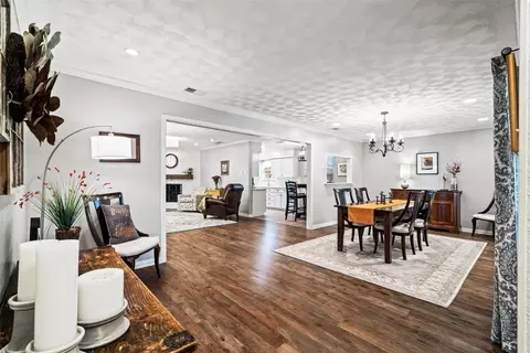 10248 Vinemont St, Dallas, TX 75218