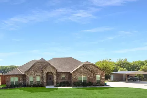 501 Wooded Way, Azle, TX 76020
