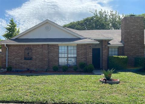 713 Ballard St, Cedar Hill, TX 75104