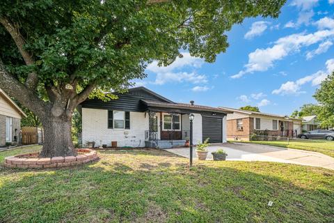 112 Ridgecrest Dr, Euless, TX 76040 photo 2