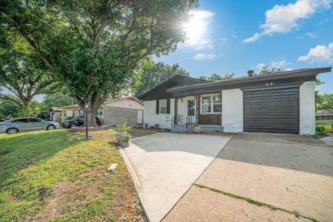 112 Ridgecrest Dr, Euless, TX 76040 photo 3