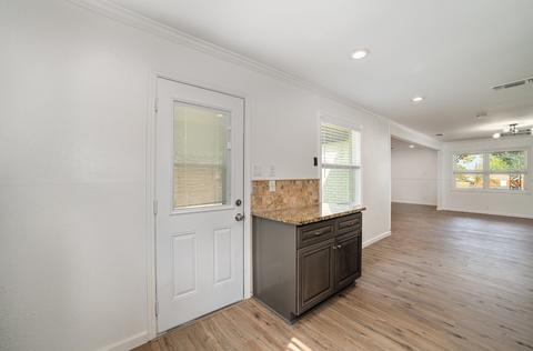 112 Ridgecrest Dr, Euless, TX 76040 photo 7