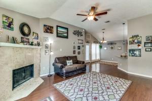 429 Horse Shoe Bnd, Mesquite, TX 75149