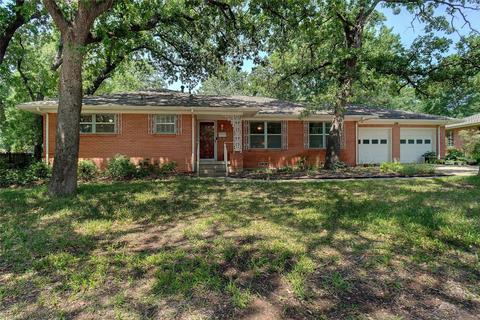 2415 Crestwood Pl, Denton, TX 76209