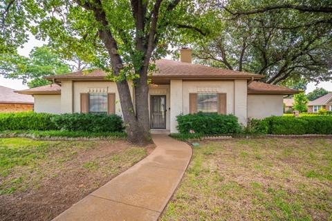 2507 Radcliffe Dr, Arlington, TX 76012